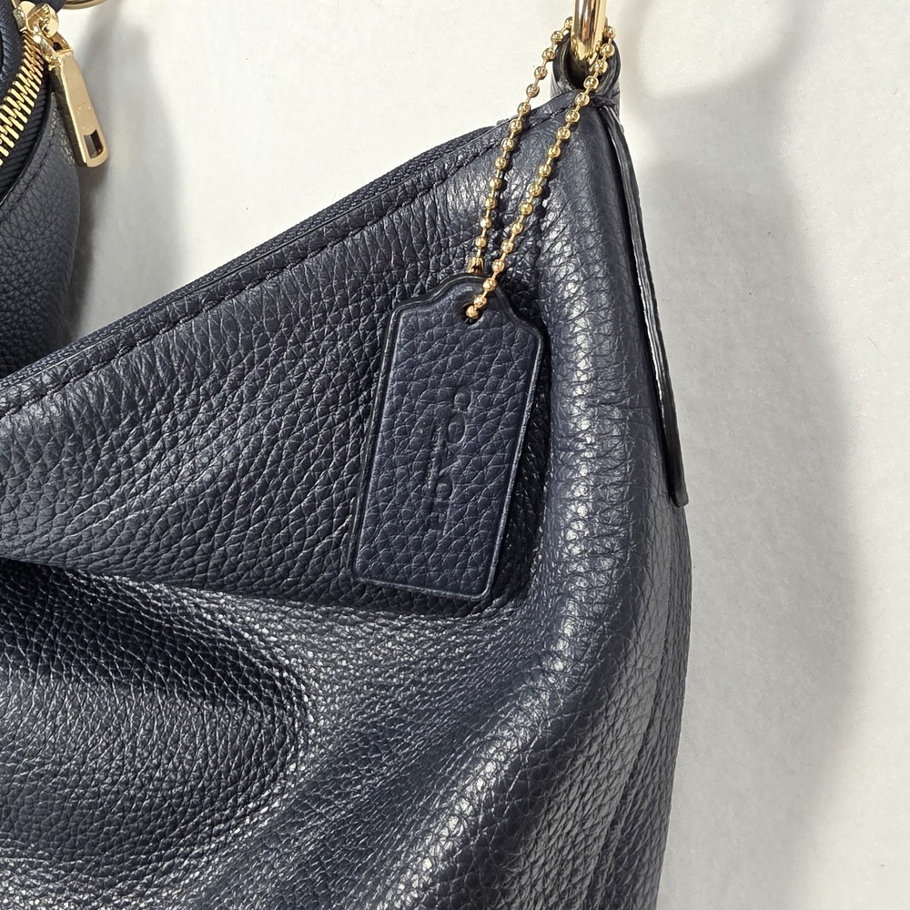 COACH ABBY Navy Blue Pebbled Leather Hobo Shoulder Duffle Bag Purse Tote F31507 - Picture 3 of 10